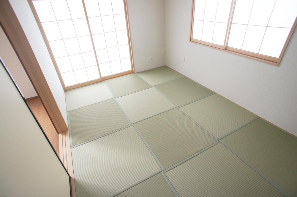 Same specifications photos (Other introspection)