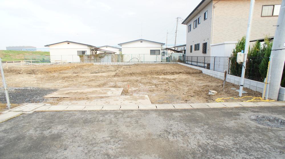 Local photos, including front road