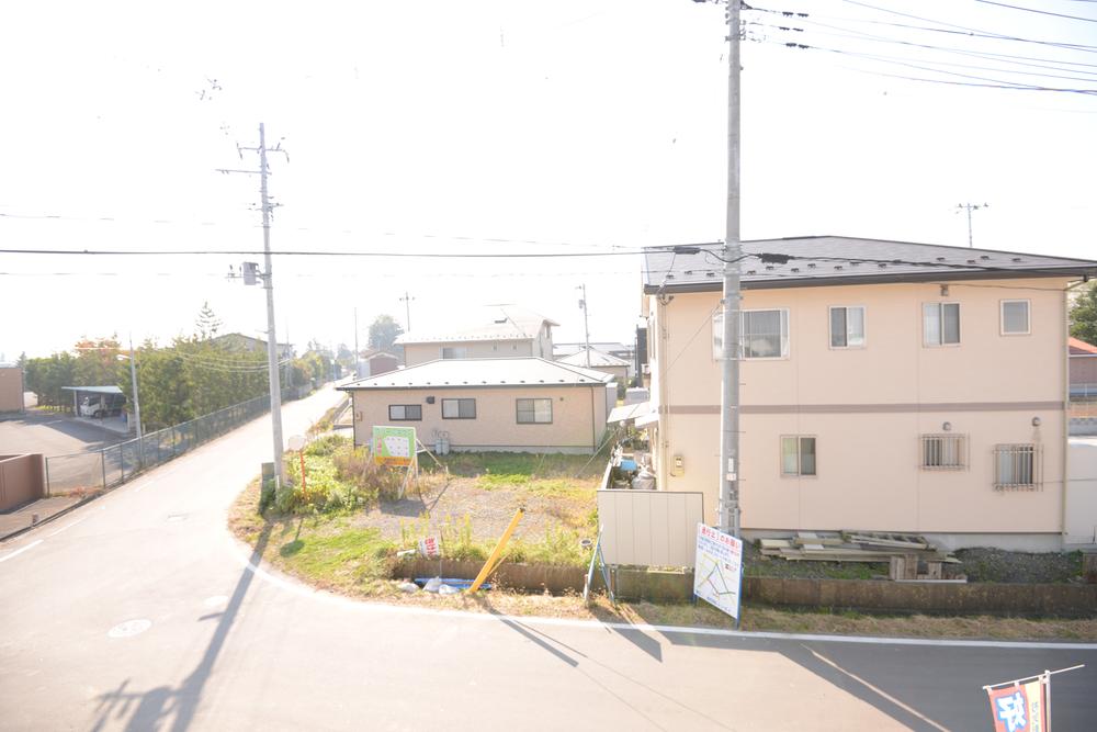 View photos from the dwelling unit. 2013 November 2, shooting