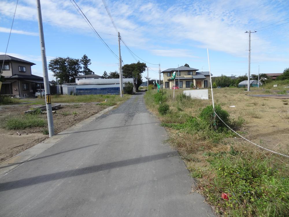 Local photos, including front road. Local (September 2013) Shooting