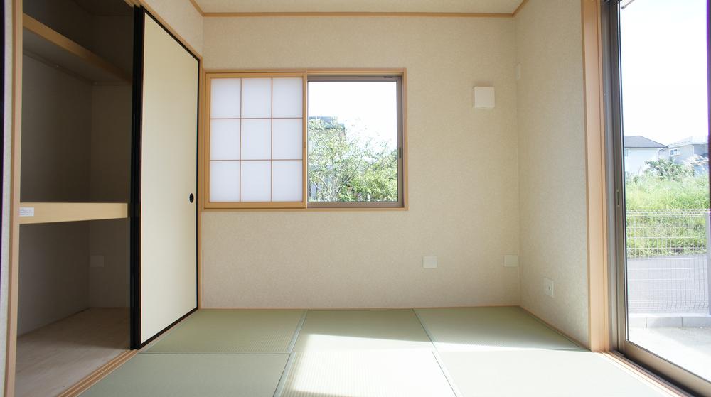 Same specifications photos (Other introspection)