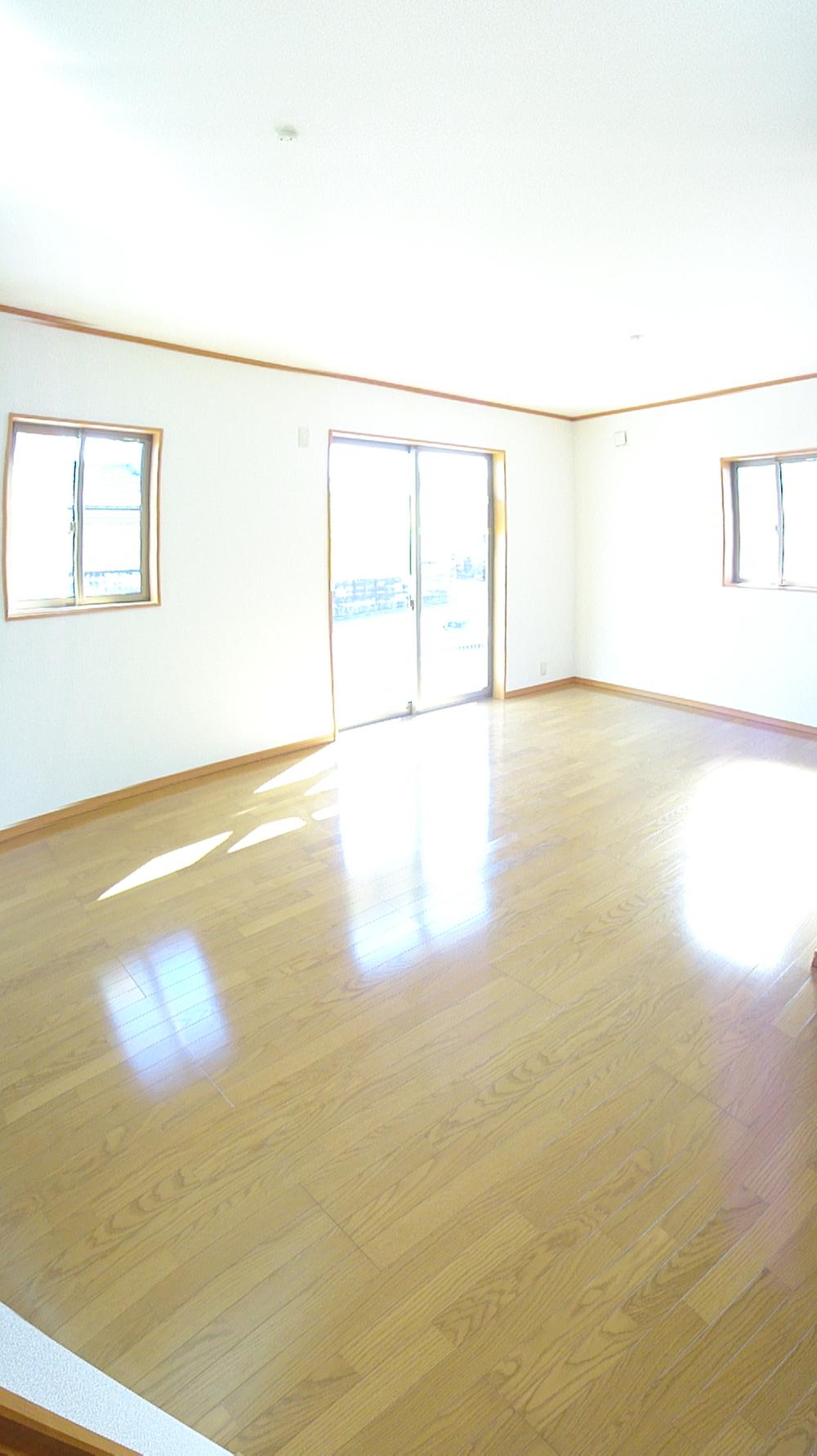 Living. Indoor (12 May 2013) Shooting