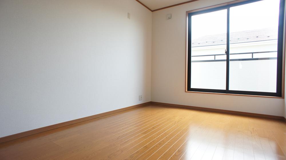 Non-living room. Same specifications Photos