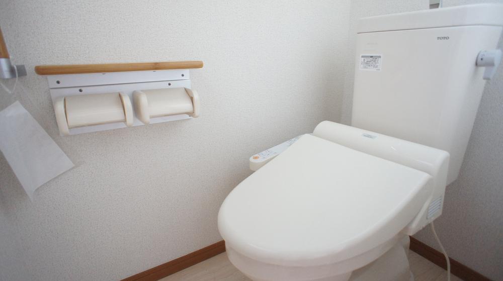 Toilet. Same specifications Photos