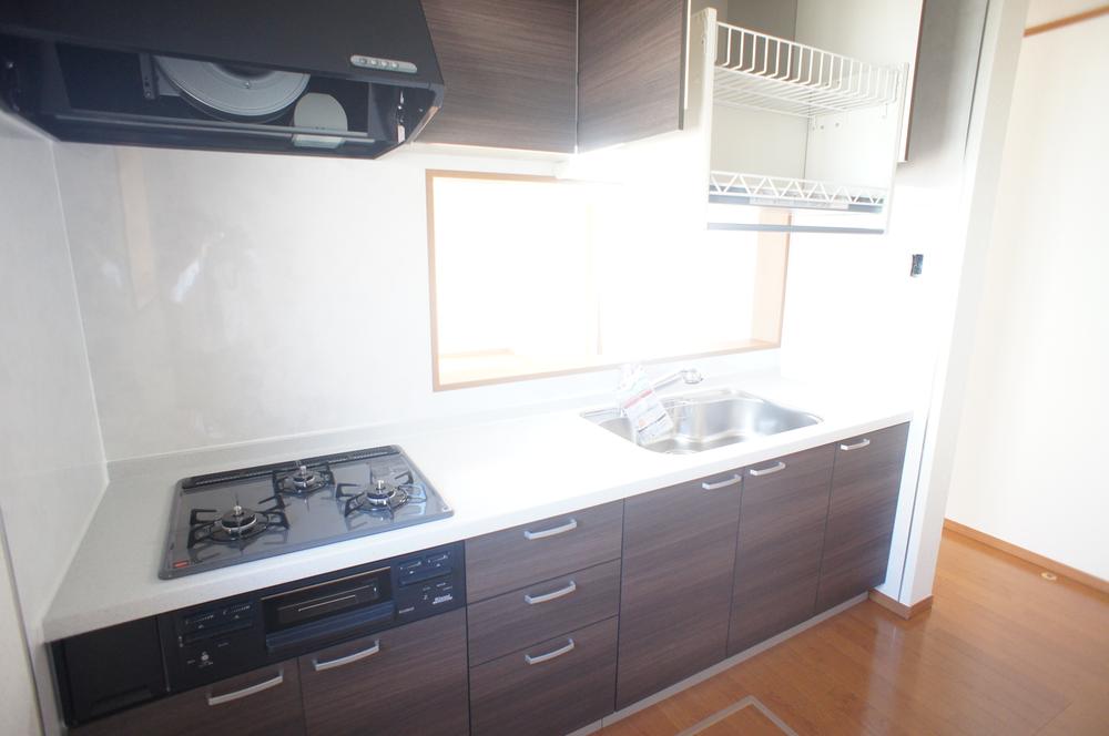 Same specifications photo (kitchen)