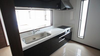 Same specifications photo (kitchen)