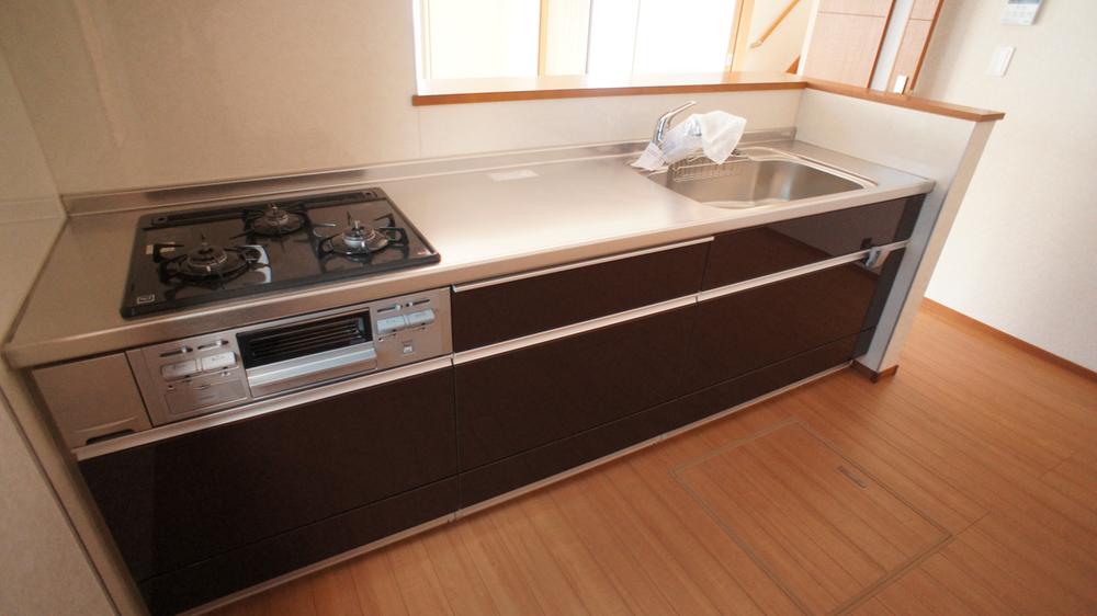 Same specifications photo (kitchen)