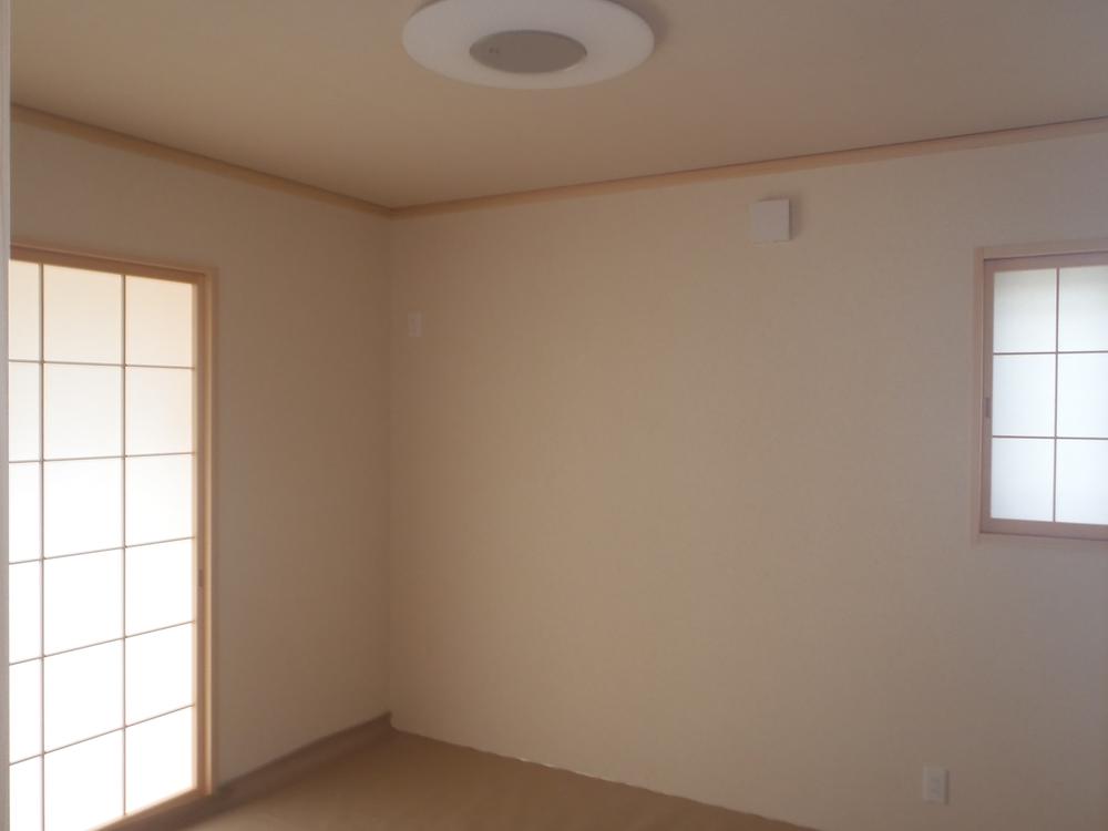 Other introspection. Room (August 2012) shooting