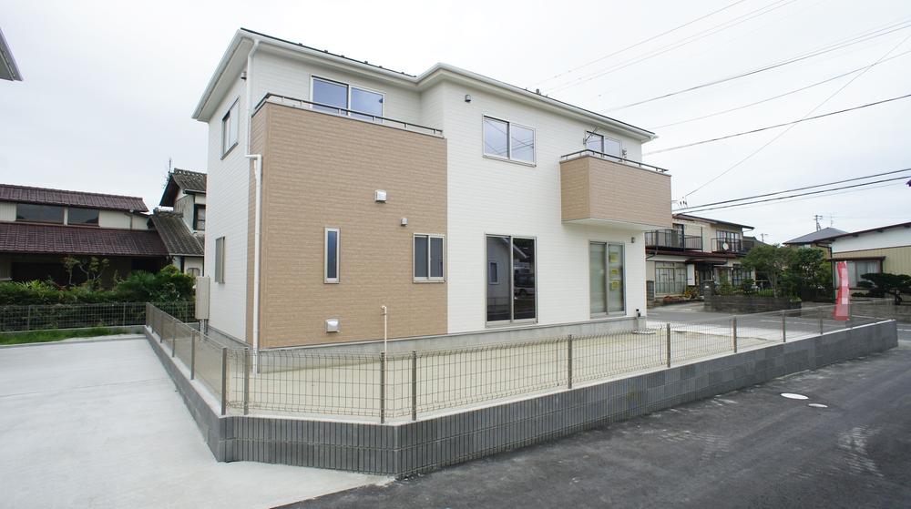 Local appearance photo