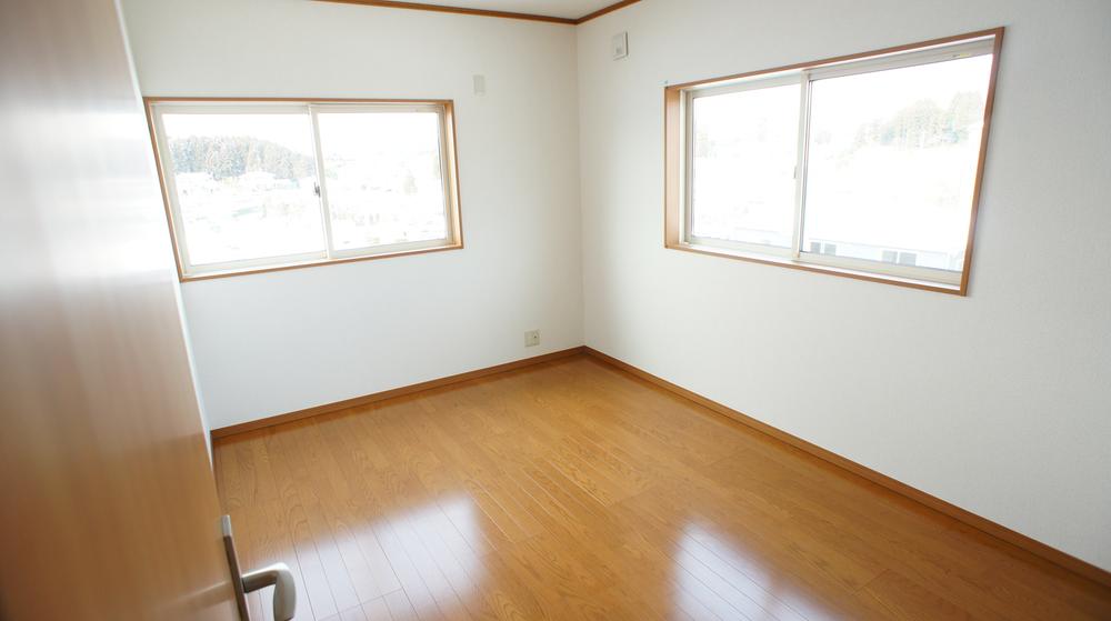 Non-living room. Same specification example