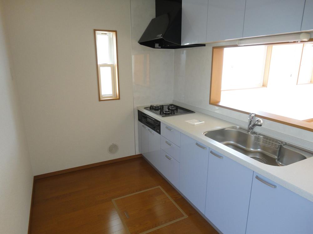 Same specifications photo (kitchen)