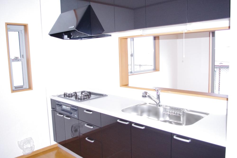 Same specifications photo (kitchen)