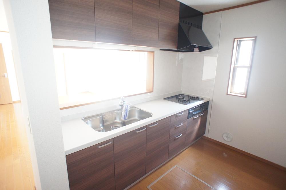 Same specifications photo (kitchen)