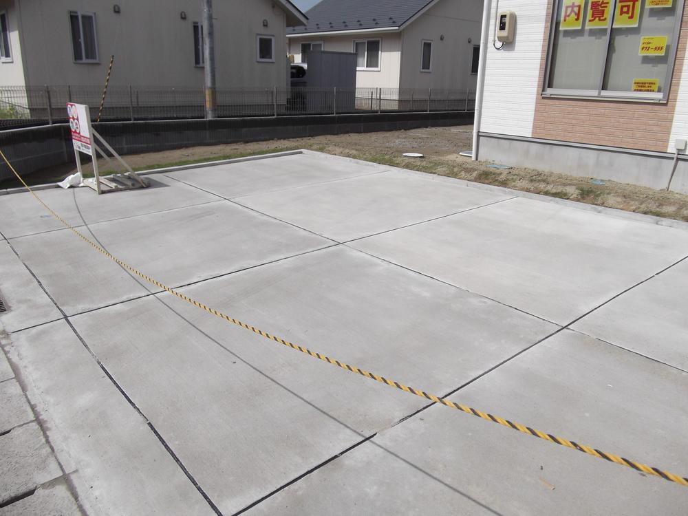 Parking lot. Local (11 May 2013) Shooting