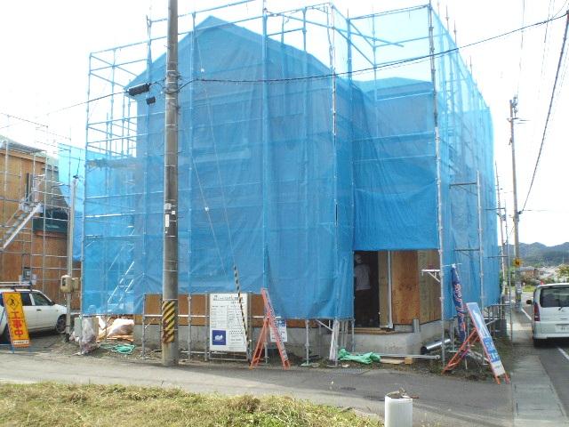 Local appearance photo. Local (10 May 2013) Shooting