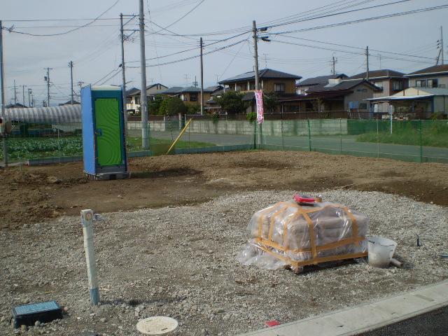 Local appearance photo. Local (10 May 2013) Shooting