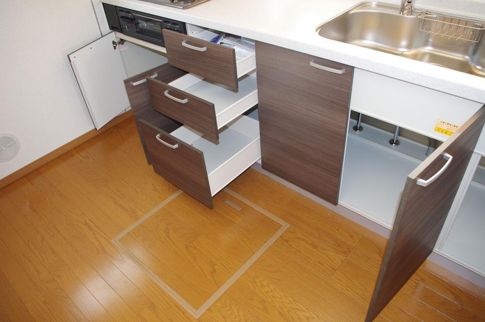 Same specifications photo (kitchen)