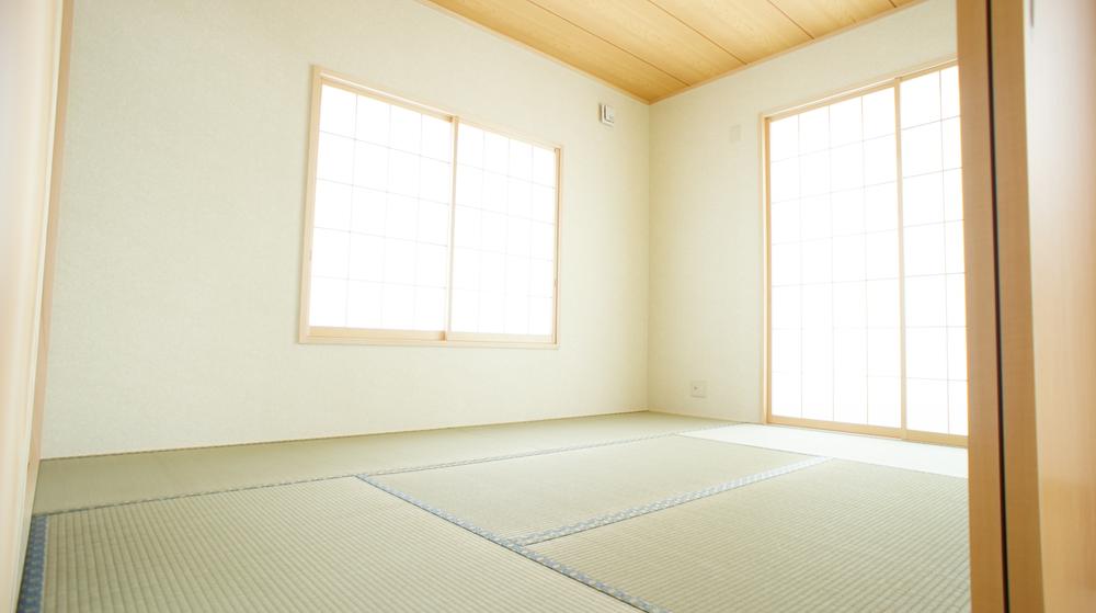 Non-living room. Same specification example