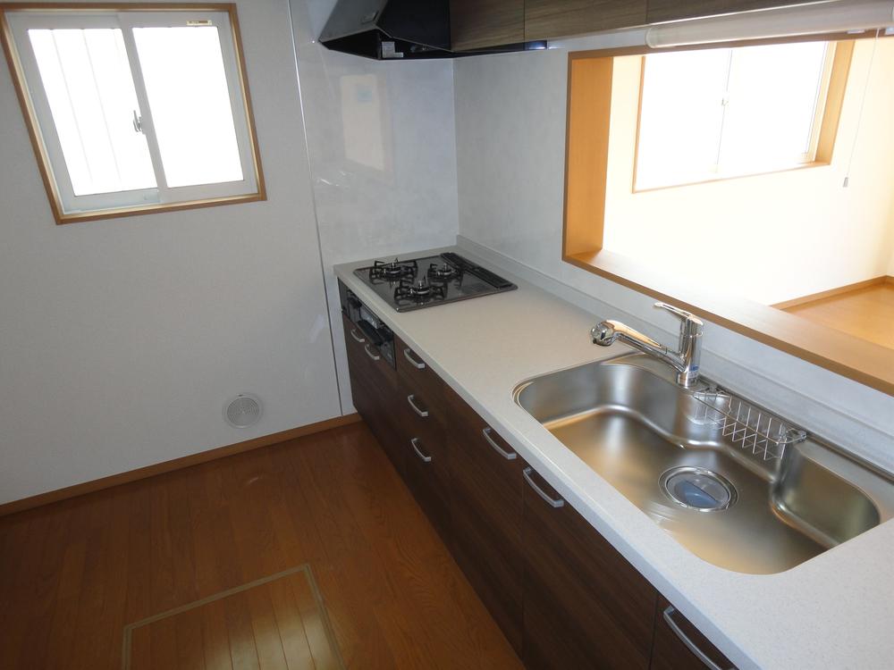 Same specifications photo (kitchen)