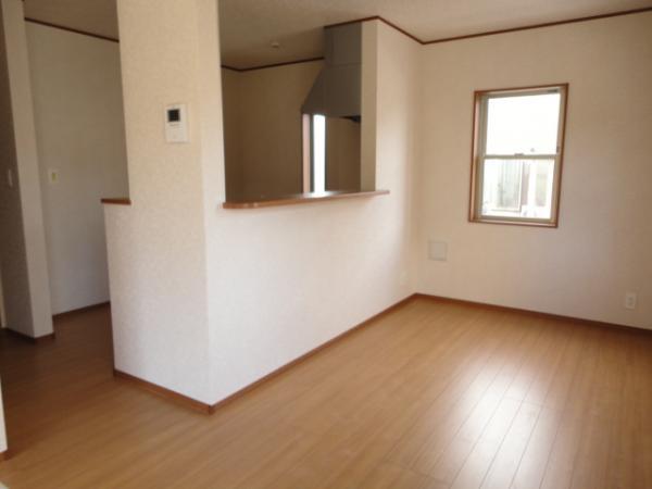 Same specifications photos (living)