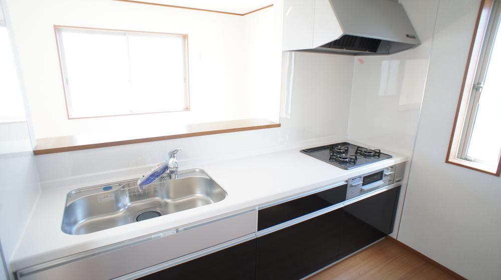 Same specifications photo (kitchen)