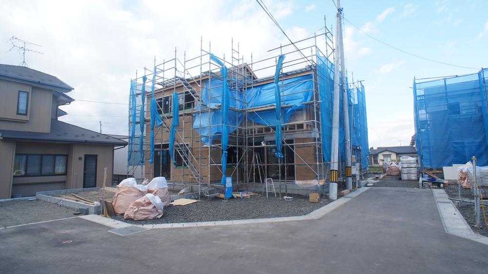 Local photos, including front road