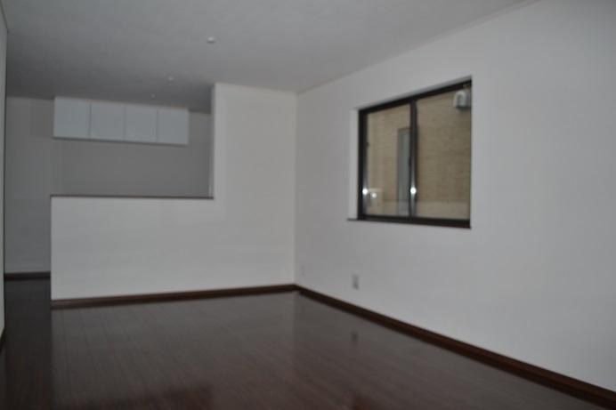 Same specifications photos (living). Same specifications