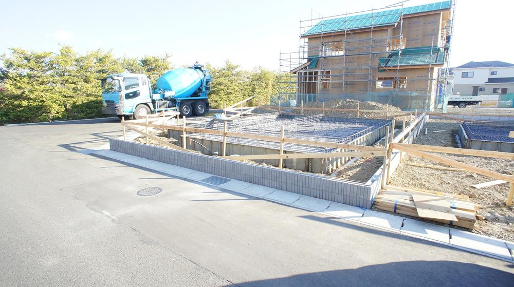 Local photos, including front road