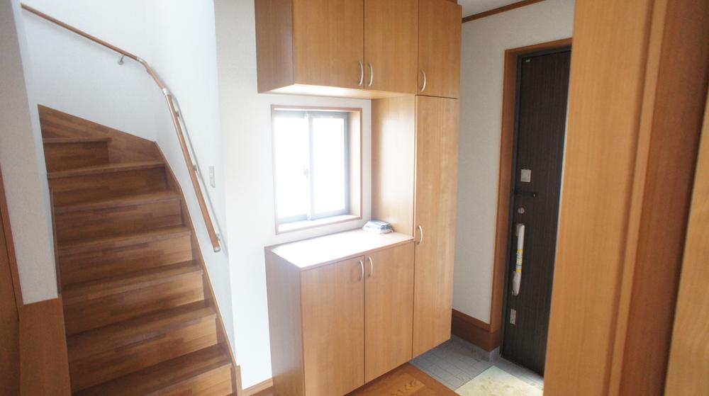 Entrance. Same specification example