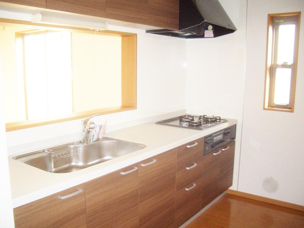 Same specifications photo (kitchen)
