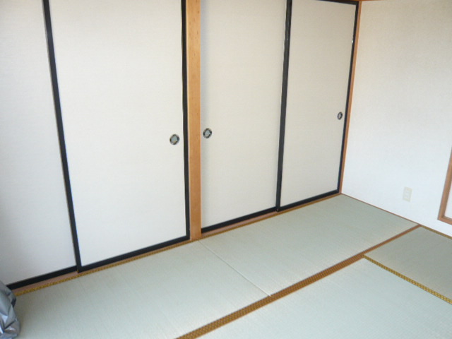 Other room space. Japanese style room