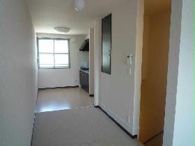 Living and room. 2F is living, Kitchen of the room.