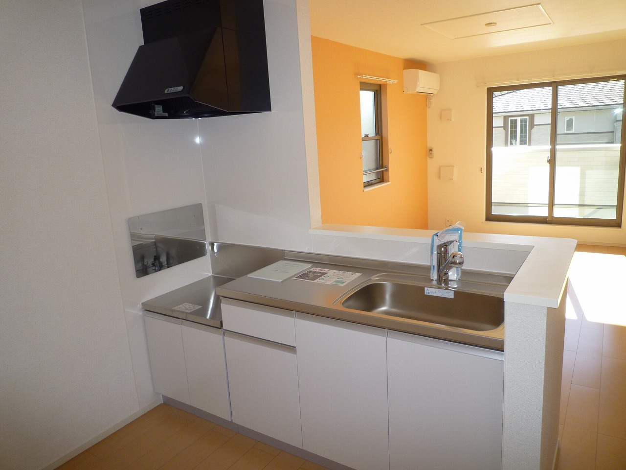 Kitchen. Inverted type (Room 201)