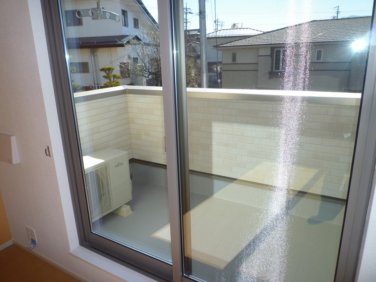 Balcony. Inverted type (Room 201)