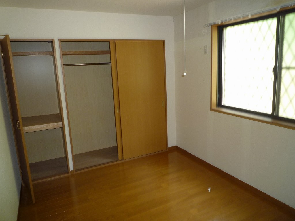 Living and room.  ※ Room 201