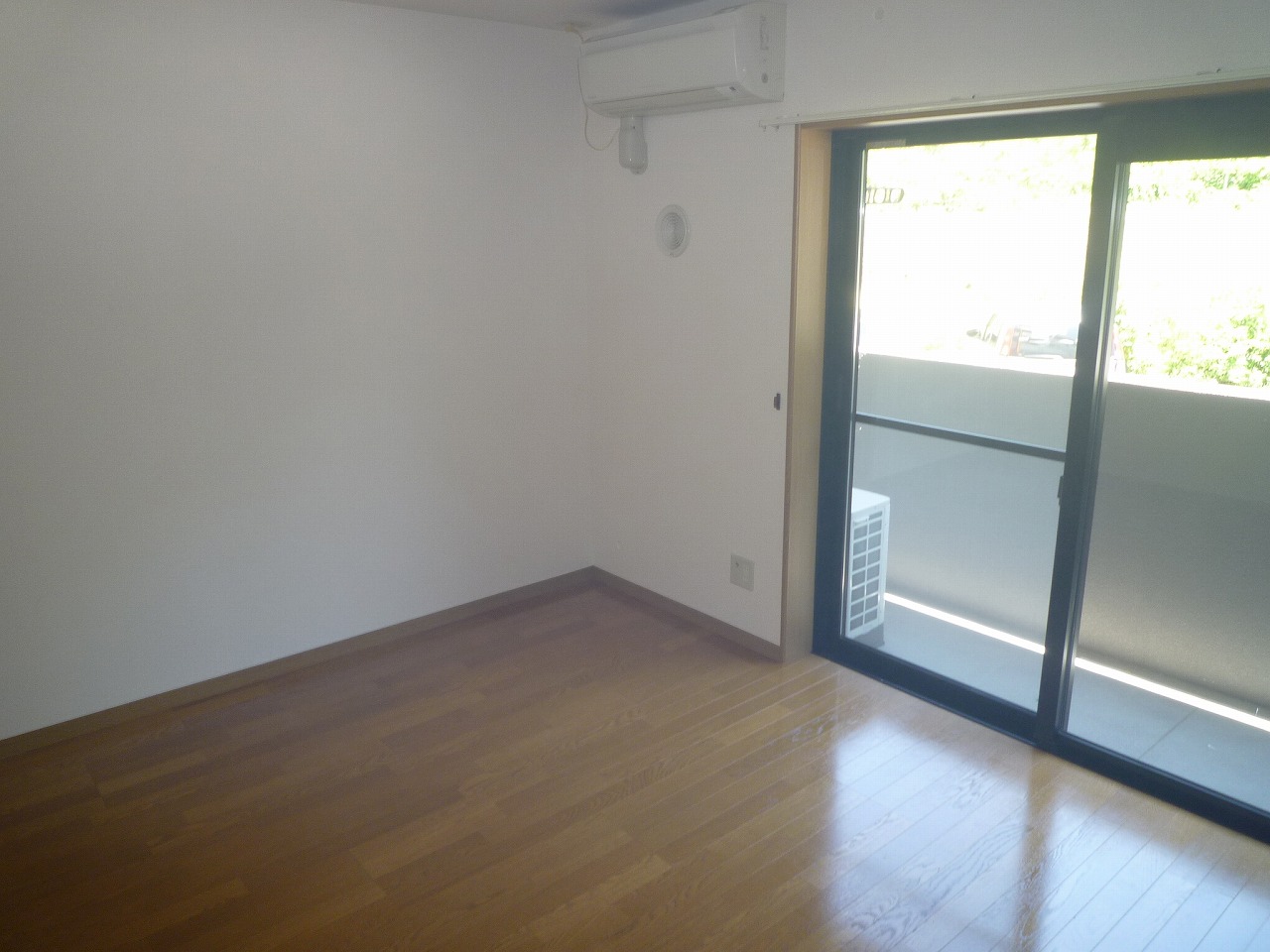 Living and room.  ※ 1-D Room No.