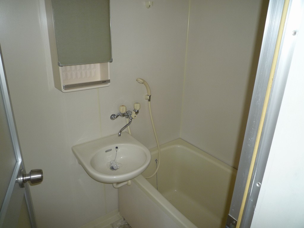 Bath. Photo corner room