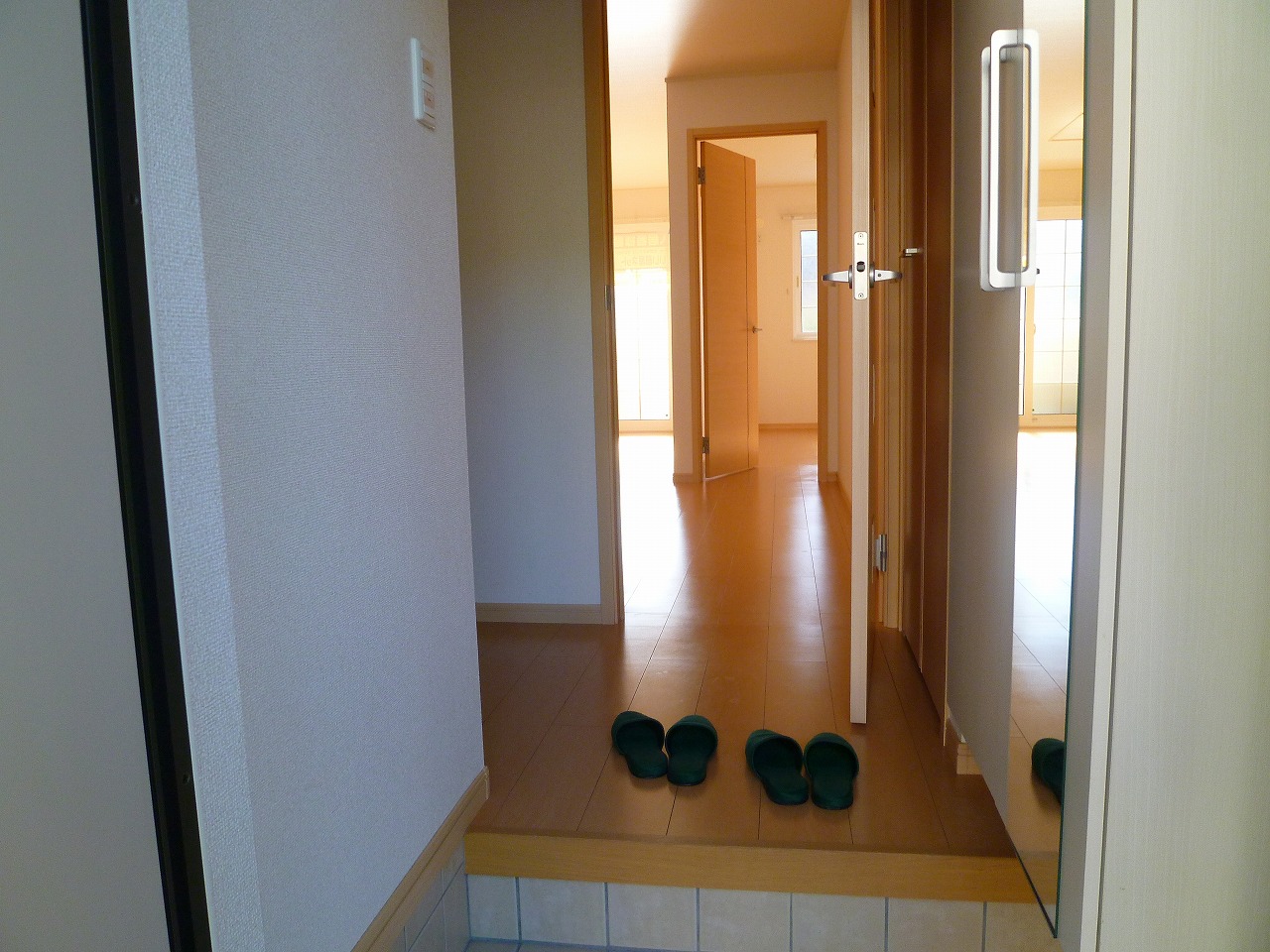 Entrance.  ※ 102, Room