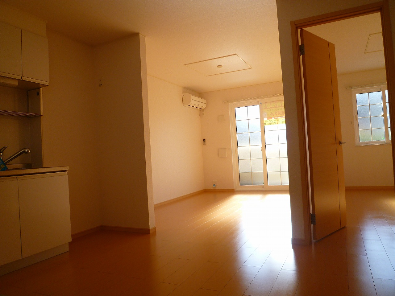 Living and room.  ※ 102, Room