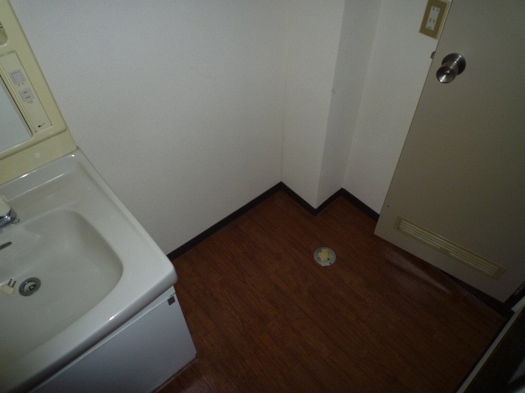 Other Equipment.  ※ No. 202 rooms