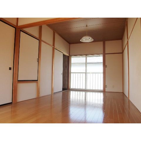 Living and room