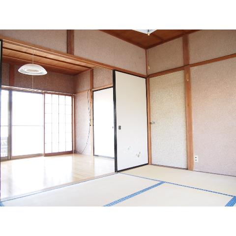 Living and room