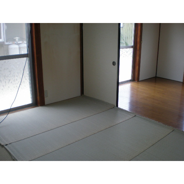 Living and room