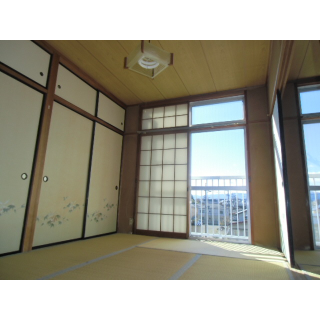 Living and room