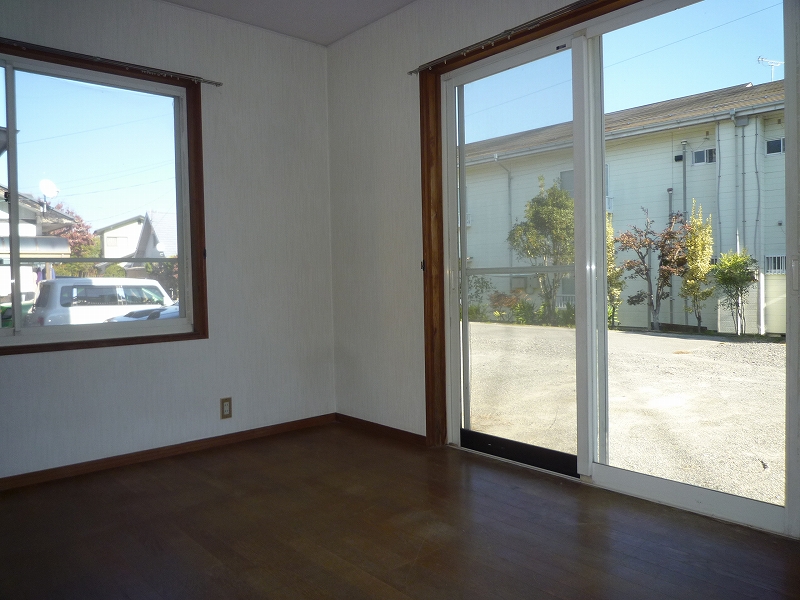 Living and room