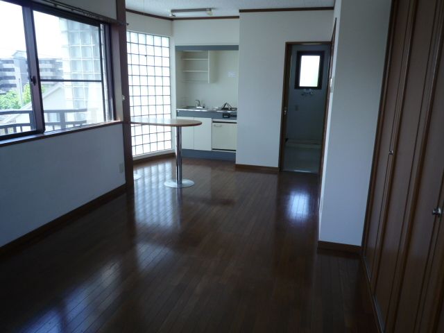 Living and room
