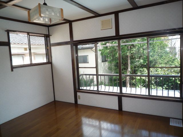 Living and room