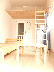 Living and room. The window may vary depending on your room