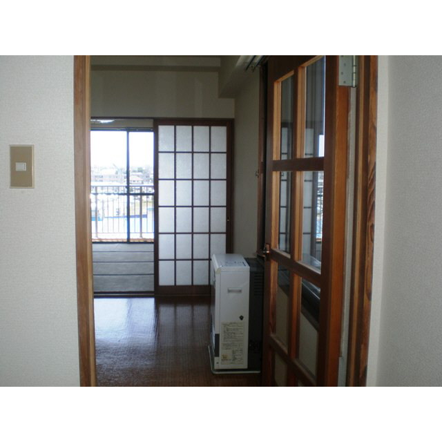 Living and room
