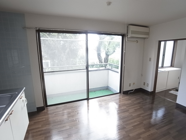Living and room